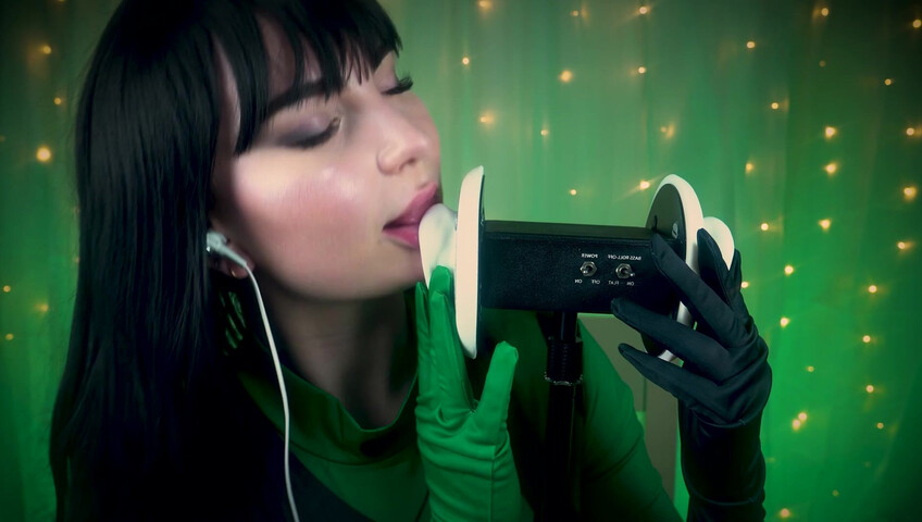 SacredXO – Shego’s Black Latex Gloves Slide Deep Into Your Ears While I Lick You