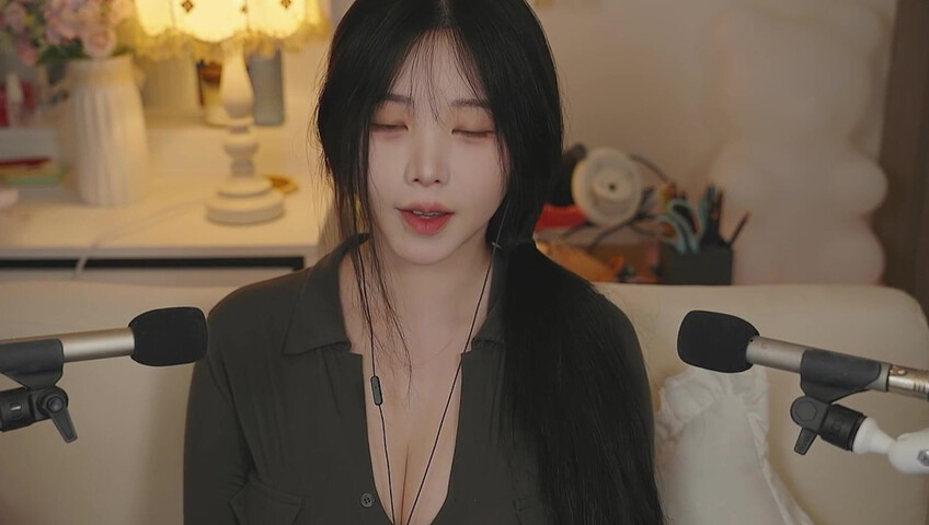 YoonYing ASMR - Final- Chatting About Updates & Putting You to Sleep [ENG SUB]