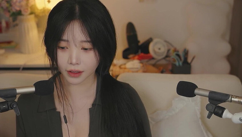 YoonYing ASMR - Final- Chatting About Updates & Putting You to Sleep [ENG SUB]