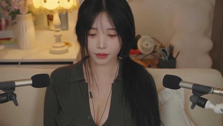 YoonYing ASMR - Final- Chatting About Updates & Putting You to Sleep [ENG SUB]