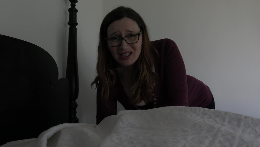 Bettie Bondage - I Dream of Mommy