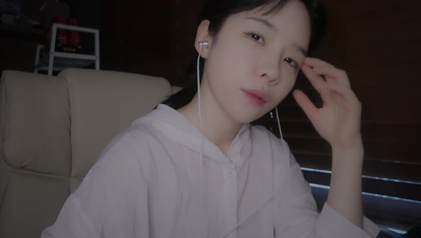 ASMR Yeonchu - 30 September 2025 - Instead of studying, doing ASMR