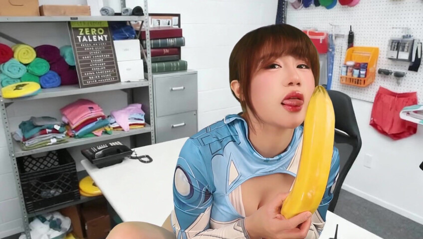 Uying ASMR - Invisible Woman Shoplyfter