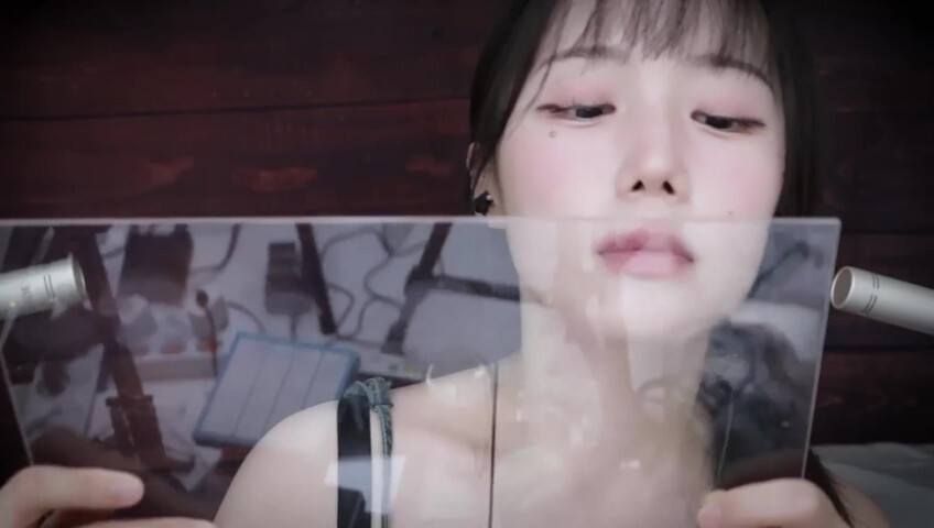 Jamonghae ASMR - 17 Aug 2025 - Acrylic Board Kiss