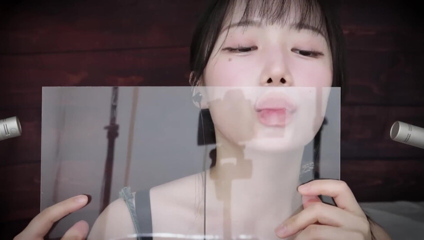 Jamonghae ASMR - 17 Aug 2025 - Acrylic Board Kiss