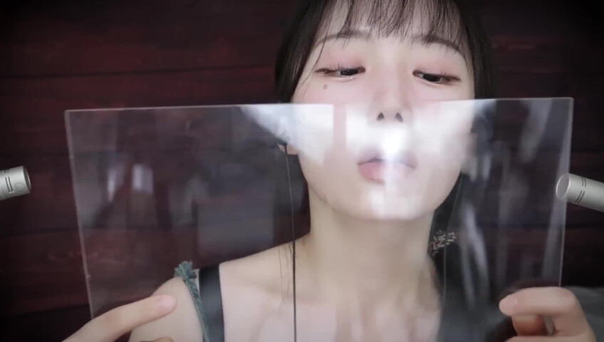 Jamonghae ASMR - 17 Aug 2025 - Acrylic Board Kiss