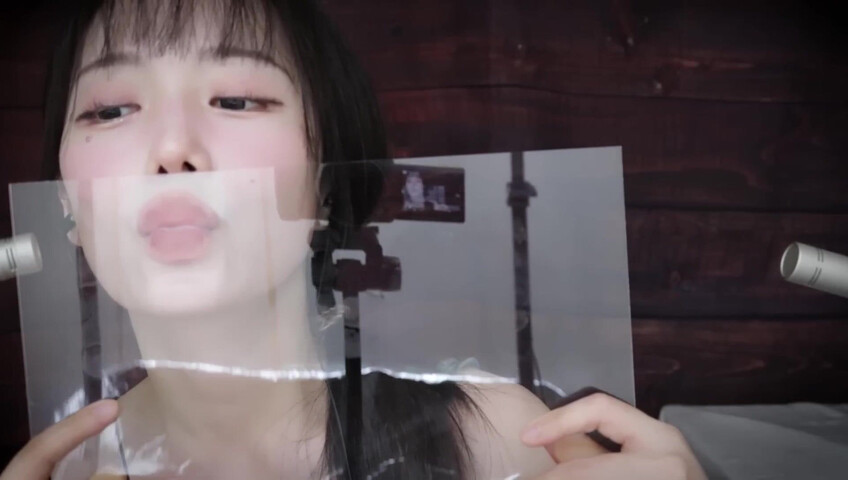 Jamonghae ASMR - 17 Aug 2025 - Acrylic Board Kiss