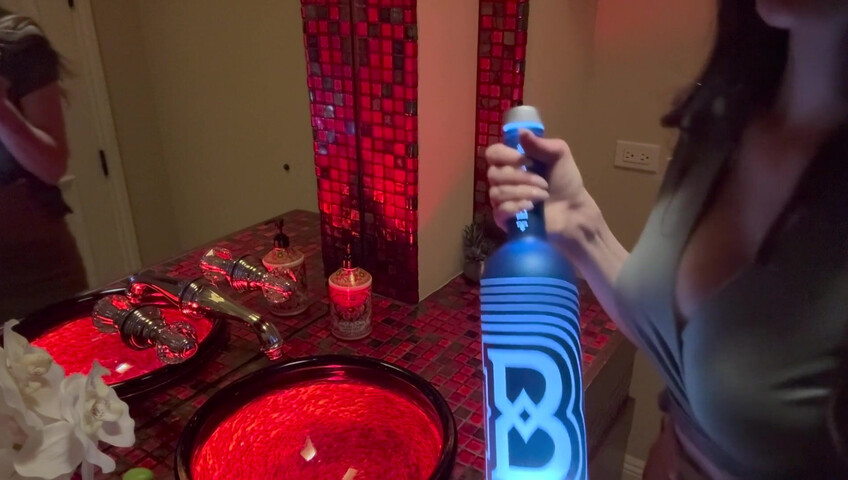 Anne ASMR - Flirty Neighbour Brings Over a House Warming Gift