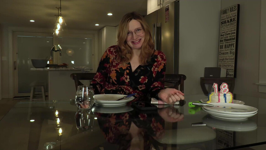 Bettie Bondage - Gullible Step Moms Guest