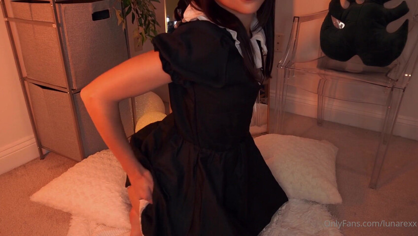 LunaRexx - HARDCORE MAID !!! SQUIRTING VIDEO