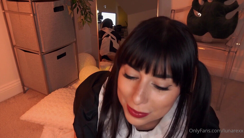 LunaRexx - HARDCORE MAID !!! SQUIRTING VIDEO
