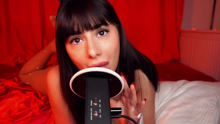 LunaRexx - Exclusive Ear Lick - Bunny Waitress