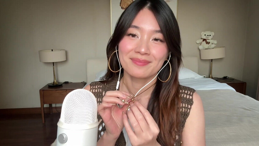 Lin ASMR - Mouth Sounds Directly On The Mic