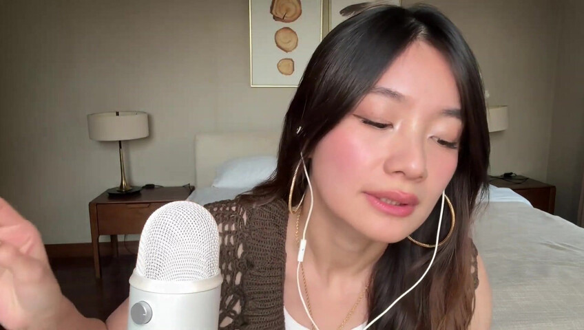 Lin ASMR - Mouth Sounds Directly On The Mic