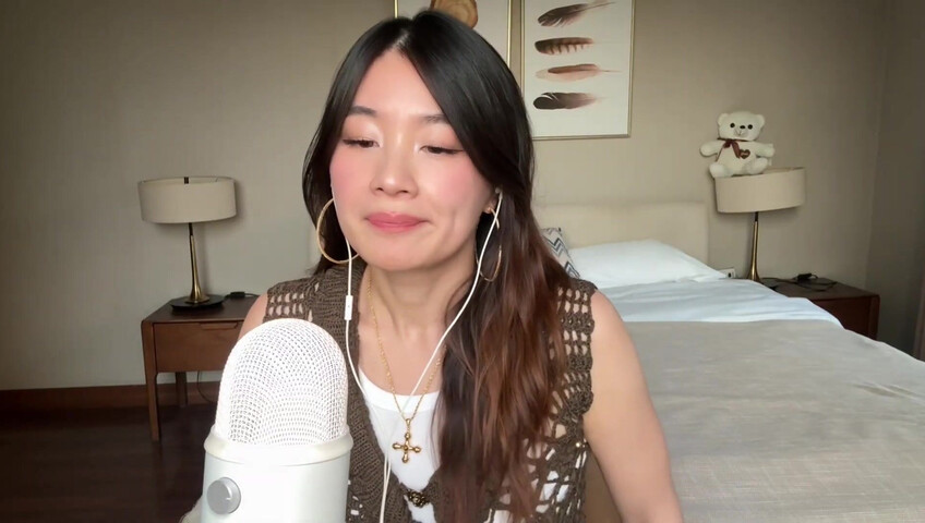 Lin ASMR - Mouth Sounds Directly On The Mic