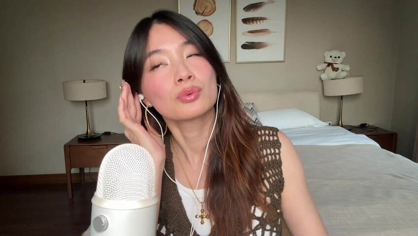 Lin ASMR - Mouth Sounds Directly On The Mic
