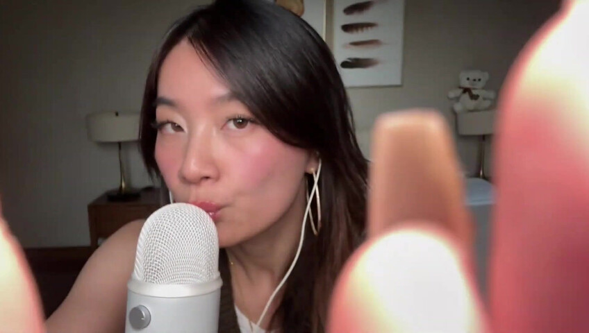 Lin ASMR - Mouth Sounds Directly On The Mic