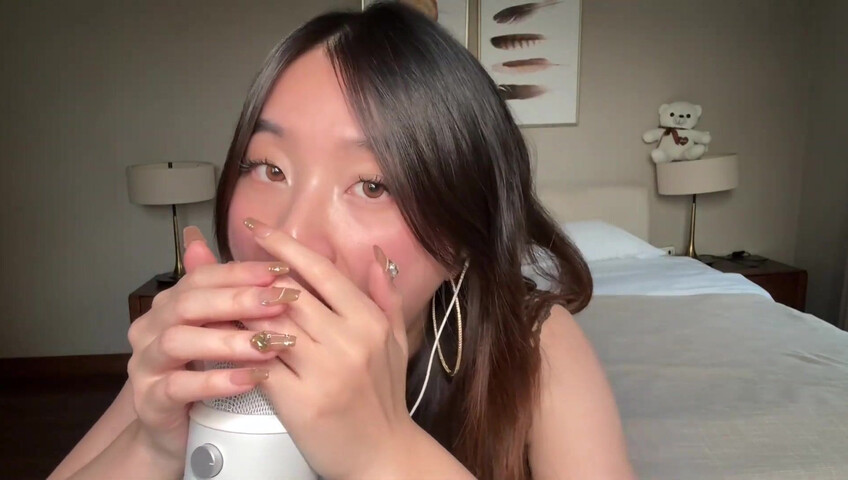 Lin ASMR - Mouth Sounds Directly On The Mic