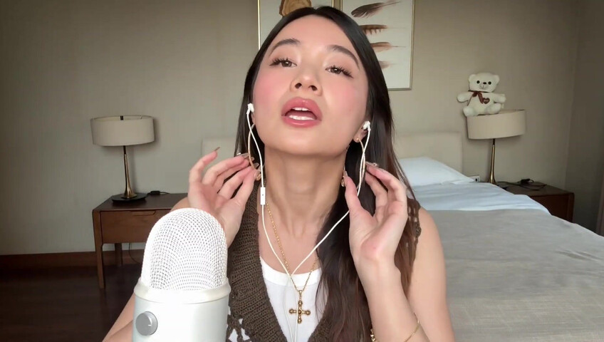 Lin ASMR - Mouth Sounds Directly On The Mic