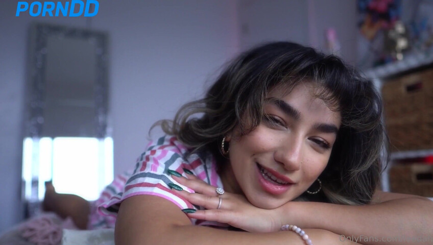 Leedah ASMR - Girlfriend sucks your dick