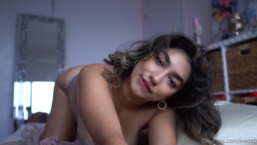 Leedah ASMR - Girlfriend sucks your dick