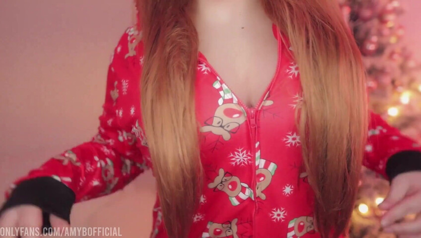 ASMR Amy B - Santa Claus Wants My Mouth As a Christmas Present