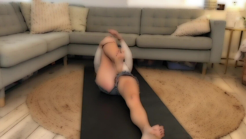 Miss Bell ASMR - Stretching Out In My Daisy Dukes - No panties