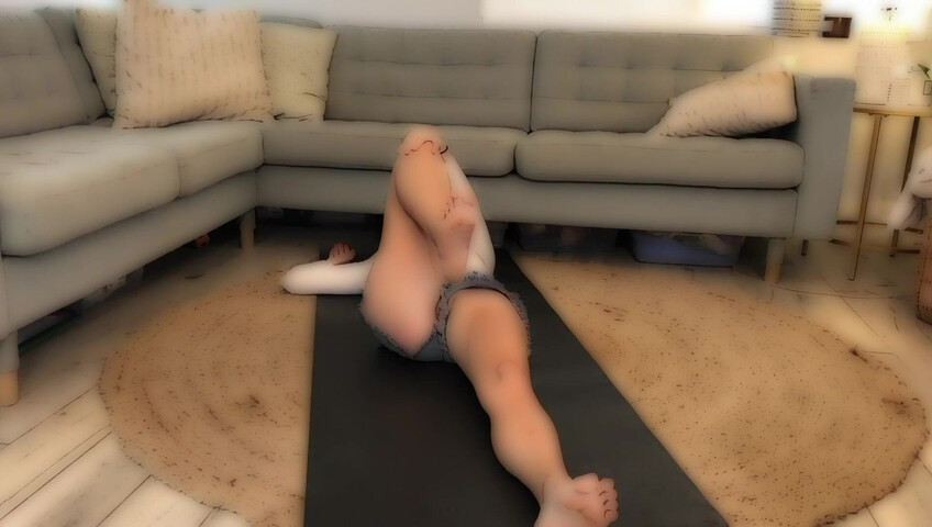 Miss Bell ASMR - Stretching Out In My Daisy Dukes - No panties