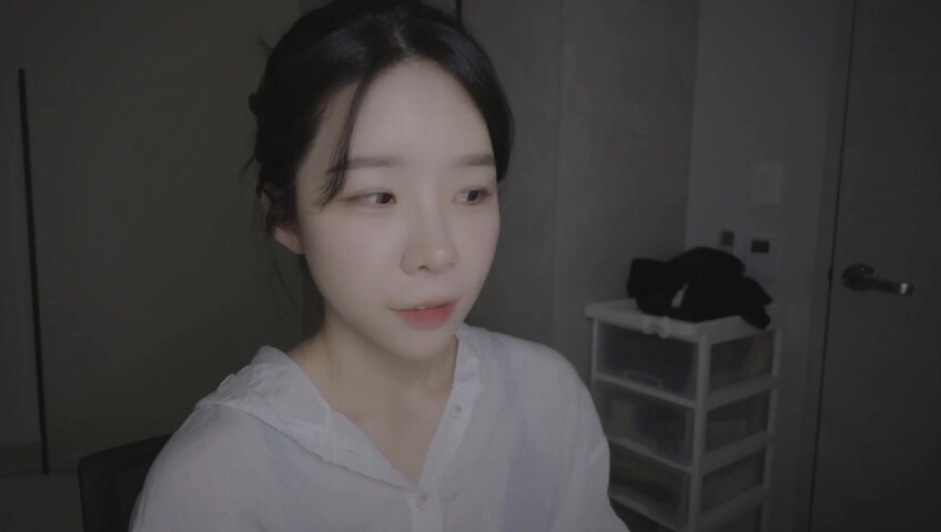 ASMR Yeonchu - Straw to the Ear – Mouth Sounds ASMR