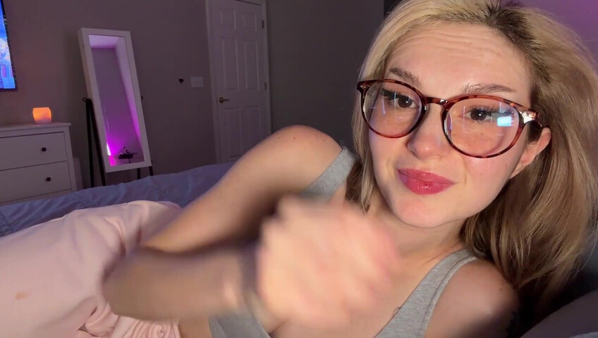 Busy B ASMR - 21 December 2025 - Exclusive~ ASMR Sleepover w Your GF