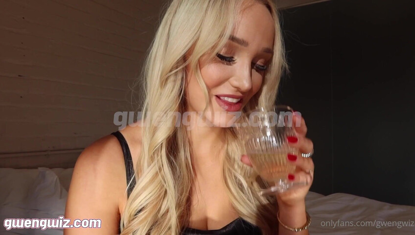 Gwengwiz - Date in Hotel