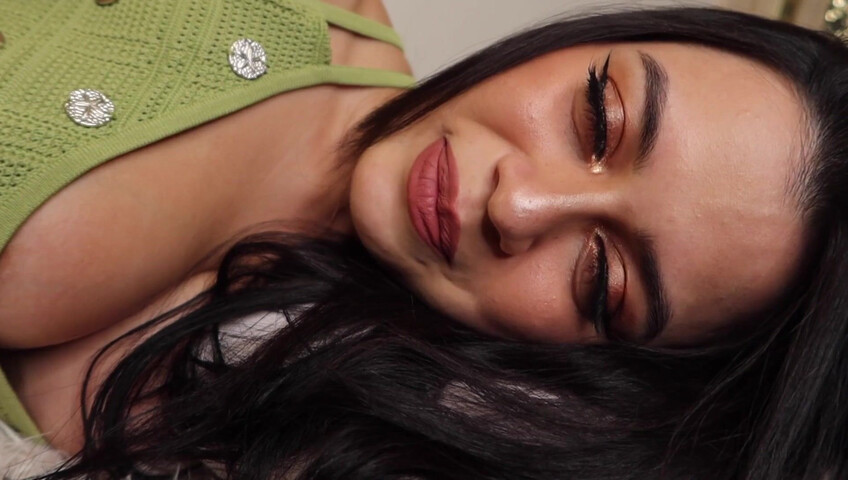 Gala MV - Demon Mommy Will Suck You Dry