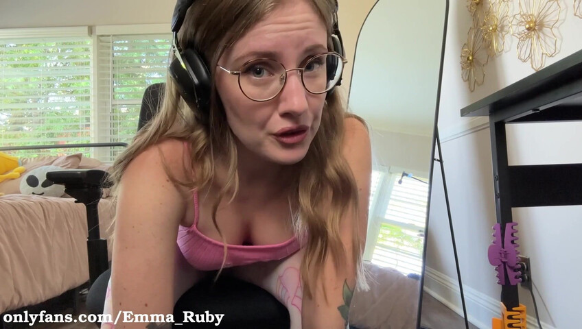 Emma Ruby - 17 Aug 2025 - Your STEP SIS Catches You Under Her Desk While She's Gaming