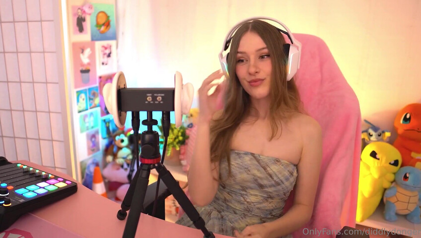 Diddly ASMR - 11 November 2025 - Begging for your cum after I end stream JOI >.<