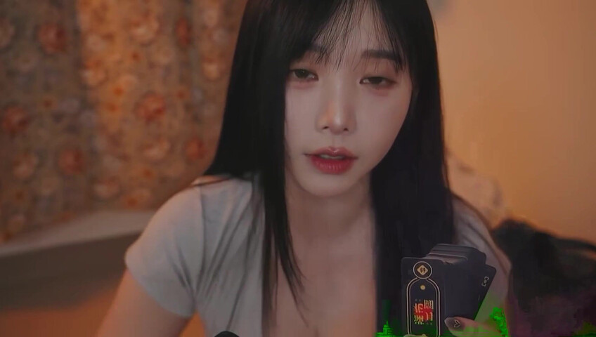 ASMR Yoonying - Mid-Autumn Holiday- Staying up all night playing cards with my girl