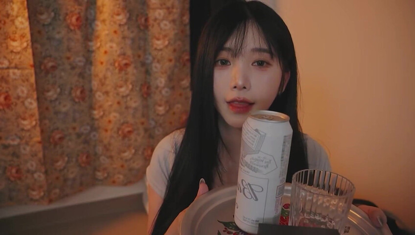 ASMR Yoonying - Mid-Autumn Holiday- Staying up all night playing cards with my girl