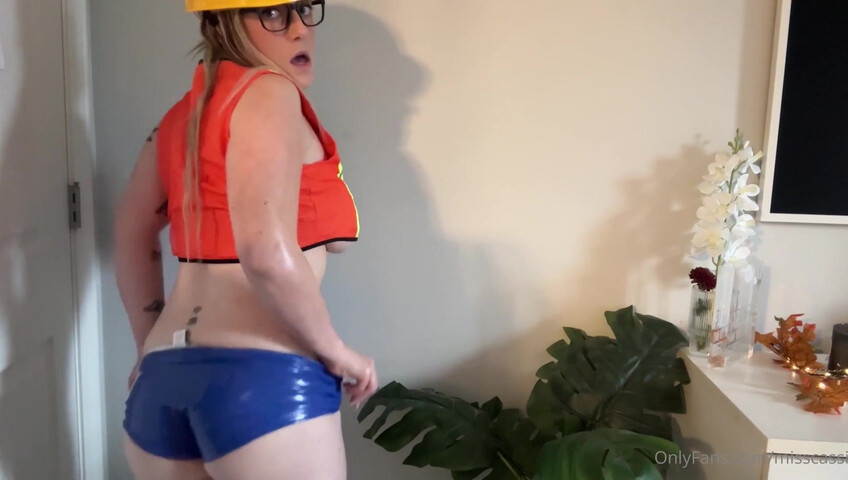 Cassi ASMR - 9 Oct 2025 - Cassiween! Construction Worker Gets To Know You & Your Crew