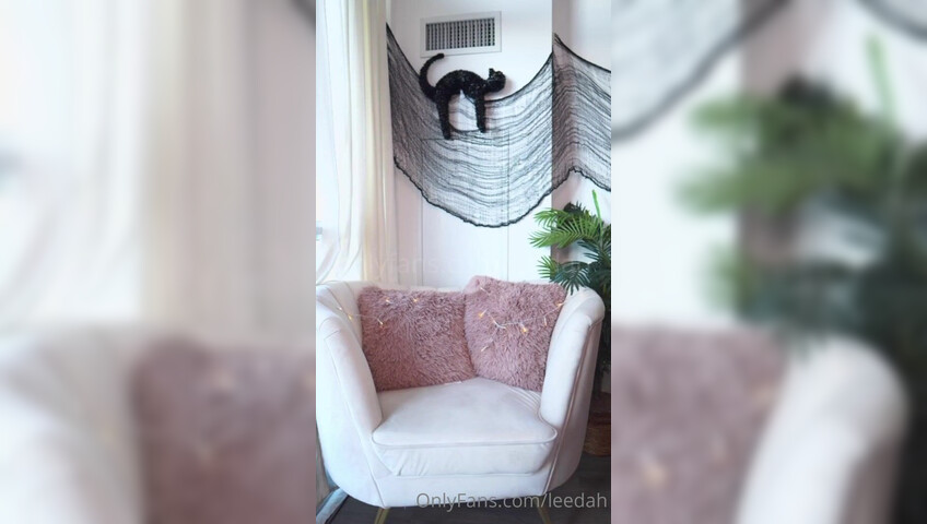 Leedah ASMR - Slutty pirate tease