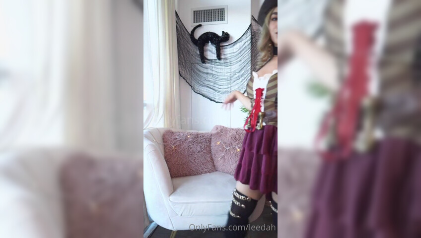 Leedah ASMR - Slutty pirate tease