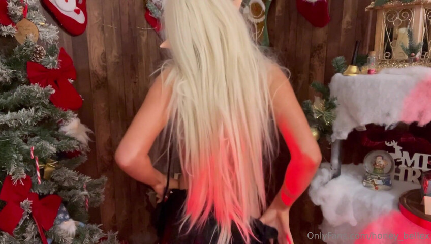 Honey Belle ASMR - X-MAS Elf RP