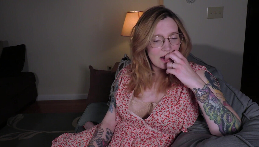 Bettie Bondage - Step Mom Helps You Win