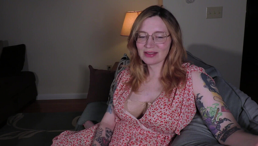 Bettie Bondage - Step Mom Helps You Win