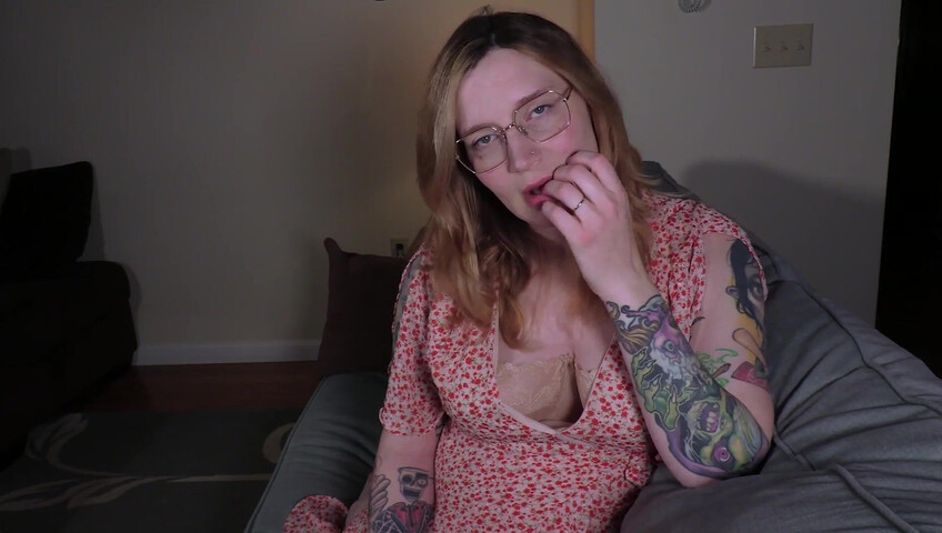 Bettie Bondage - Step Mom Helps You Win