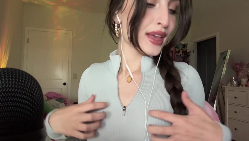 Beebee ASMR - Patreon Exclusive- Random ASMR (Mouth Sounds Tapping on Pictures)