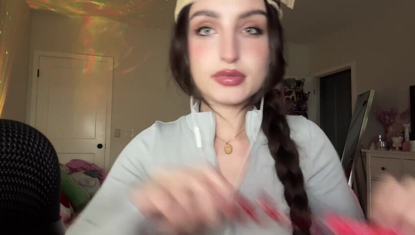 Beebee ASMR - Patreon Exclusive- Random ASMR (Mouth Sounds Tapping on Pictures)