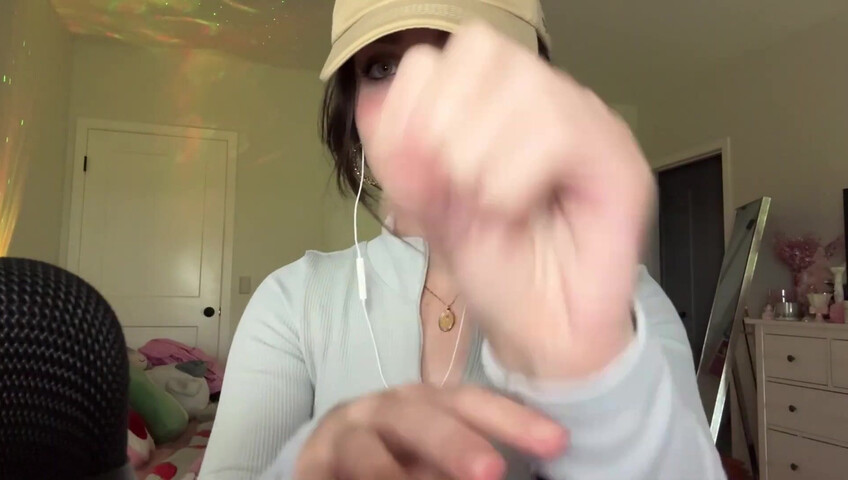 Beebee ASMR - Patreon Exclusive- Random ASMR (Mouth Sounds Tapping on Pictures)