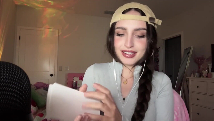 Beebee ASMR - Patreon Exclusive- Random ASMR (Mouth Sounds Tapping on Pictures)