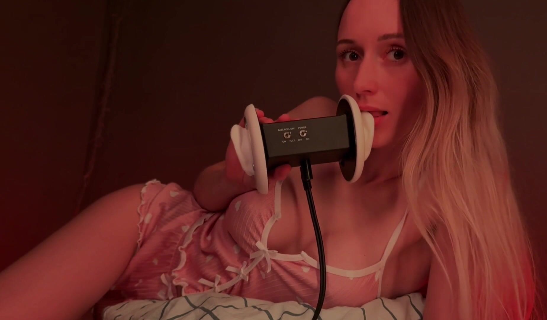 Barberry ASMR - Girlfriend Gives You Surprise at Home & Licking Sounds