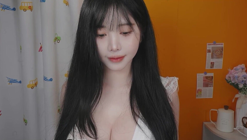 ASMR Yoon Ying - 23 November 2025 - Mama Made Sleeping Cafe