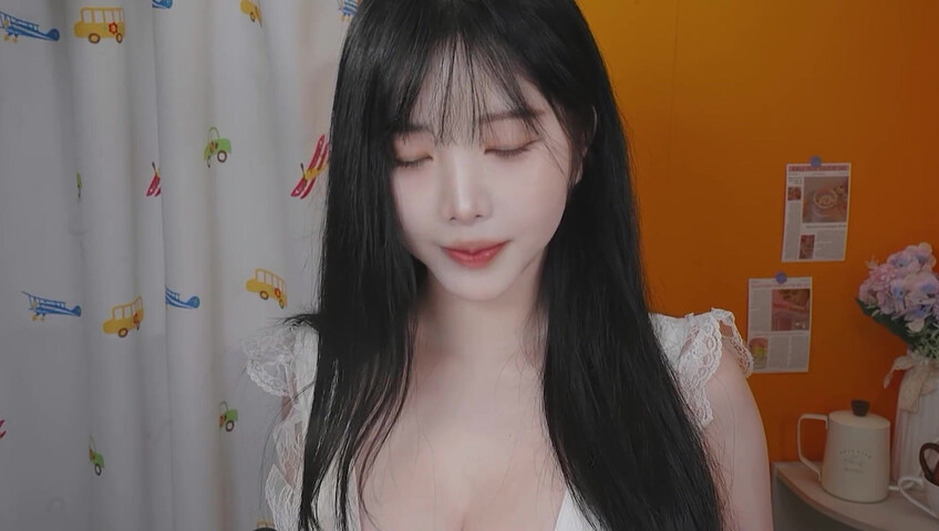 ASMR Yoon Ying - 23 November 2025 - Mama Made Sleeping Cafe